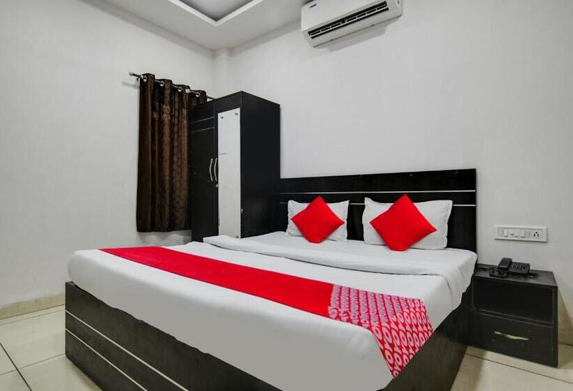 酒店 Oyo 91935  Zoyo