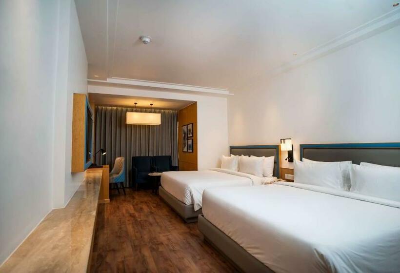 Hotel Ramada By Wyndham Katra Station Road