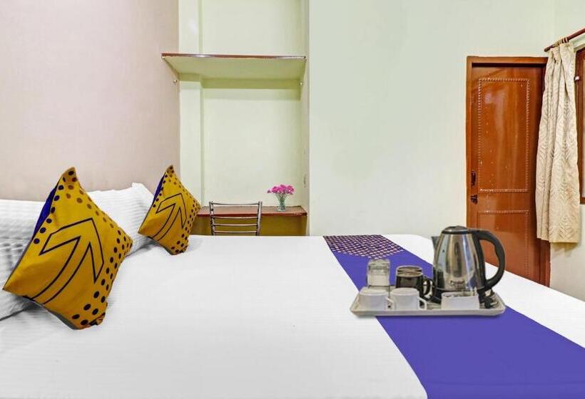 בית מלון כפרי Spot On Ganpati Home Stays