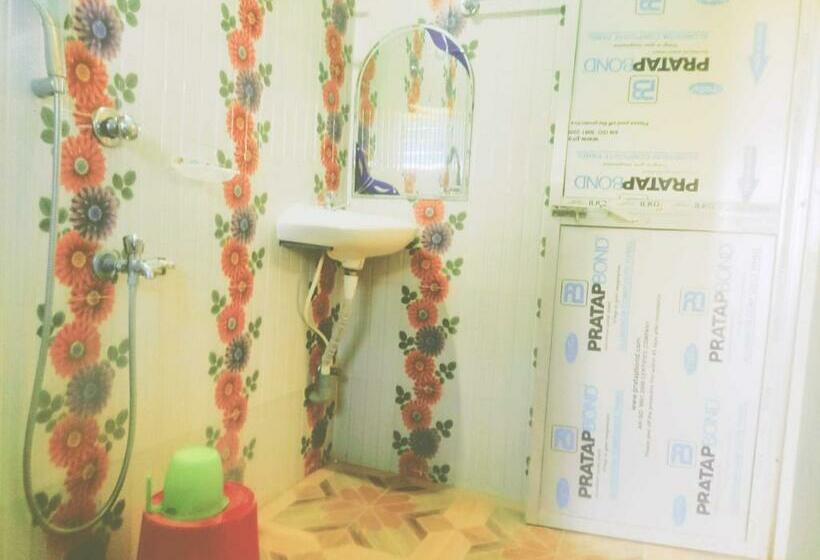 호텔 Spot On  Anishiya Beach Resort