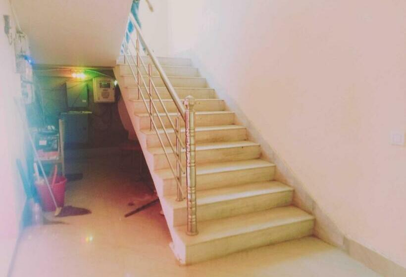 호텔 Spot On  Anishiya Beach Resort