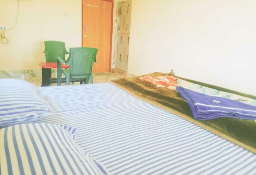 호텔 Spot On  Anishiya Beach Resort