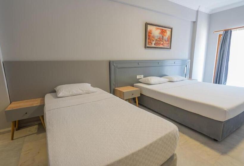 ホテル Turunç Life