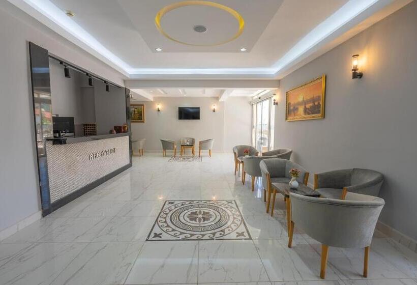 ホテル Turunç Life