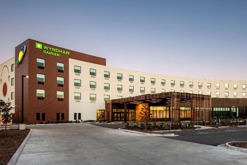 فندق Wyndham Garden Winnipeg Airport