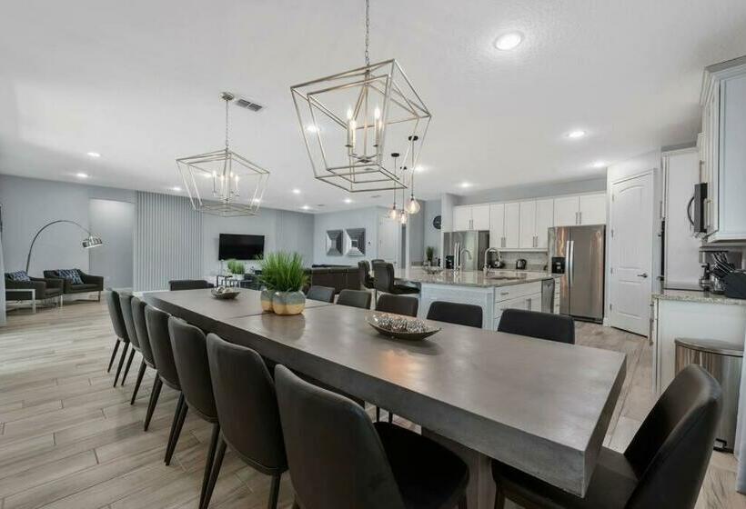 Magical Villa 12 Suites 6 Disney Themed Rooms