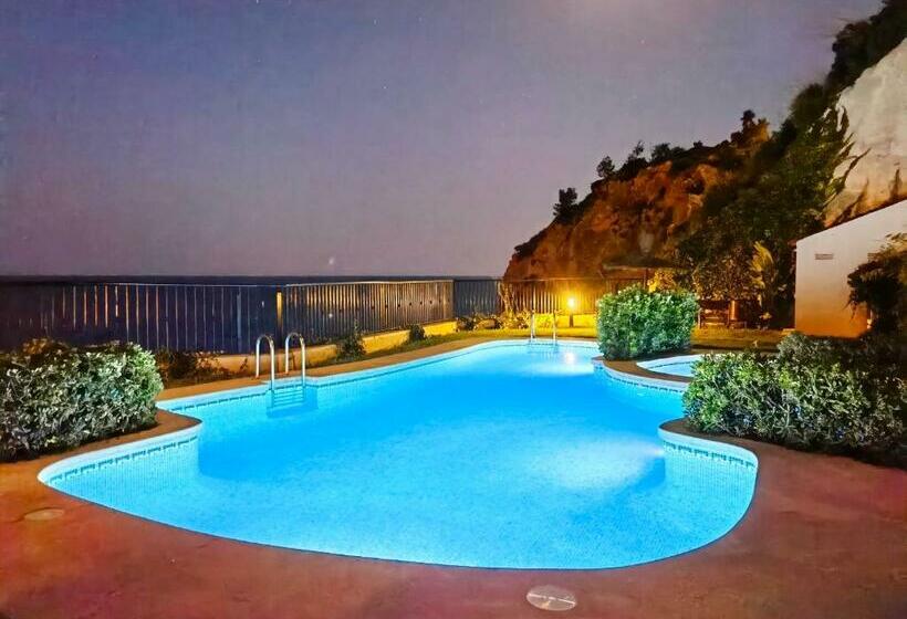 Paradise In Altea Mascarat