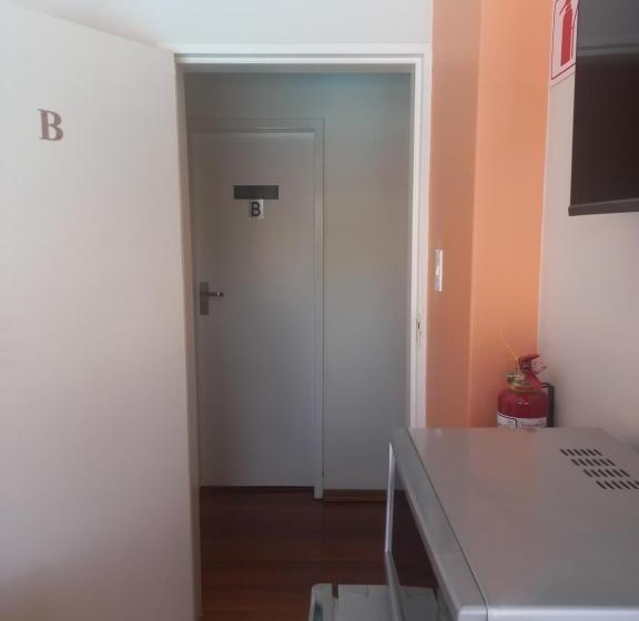 ペンション 28 At Van Den Bos International Guesthouse