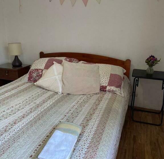 פנסיון Hostal Cordillera Alta