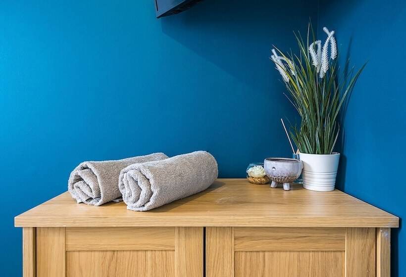 Пансион Pimlico Hub