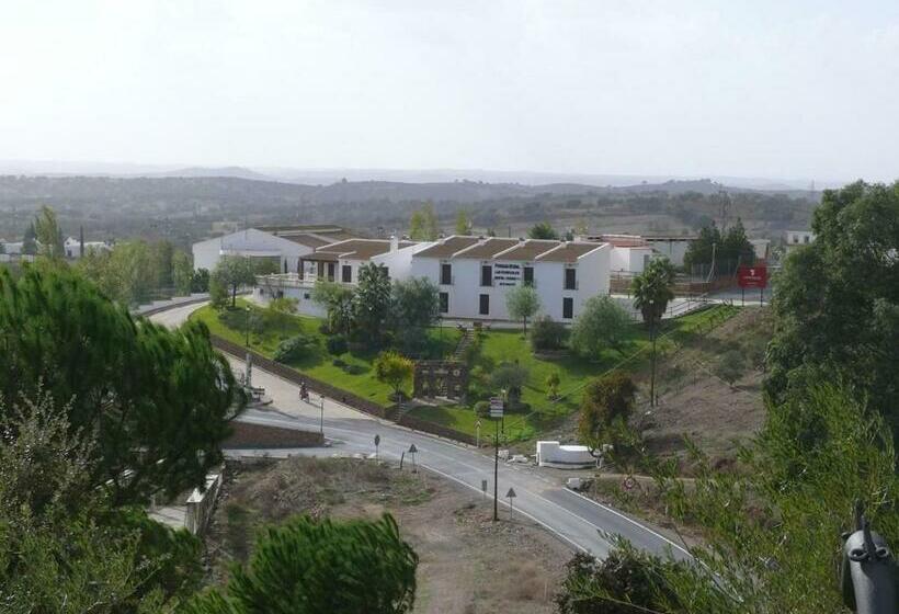 بنسيون Posada Los Pedregales