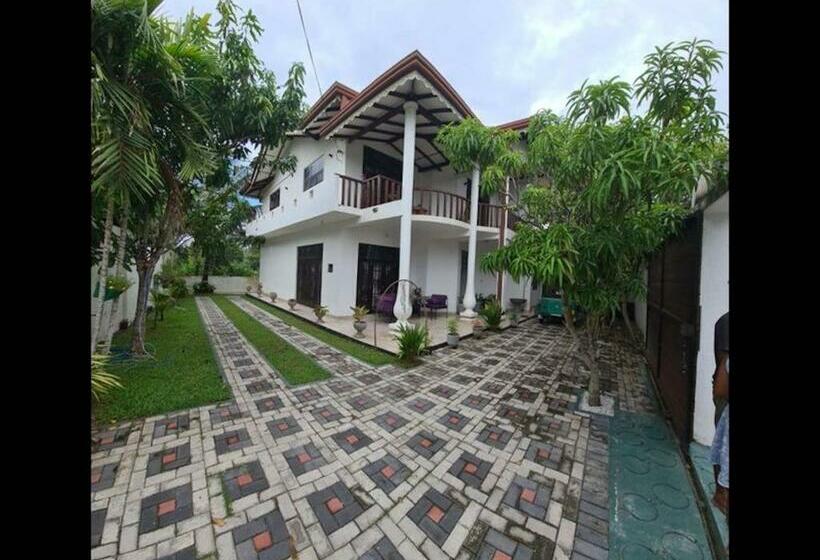 פנסיון Room In Bb   Ja Elas French Touch Entire Villa