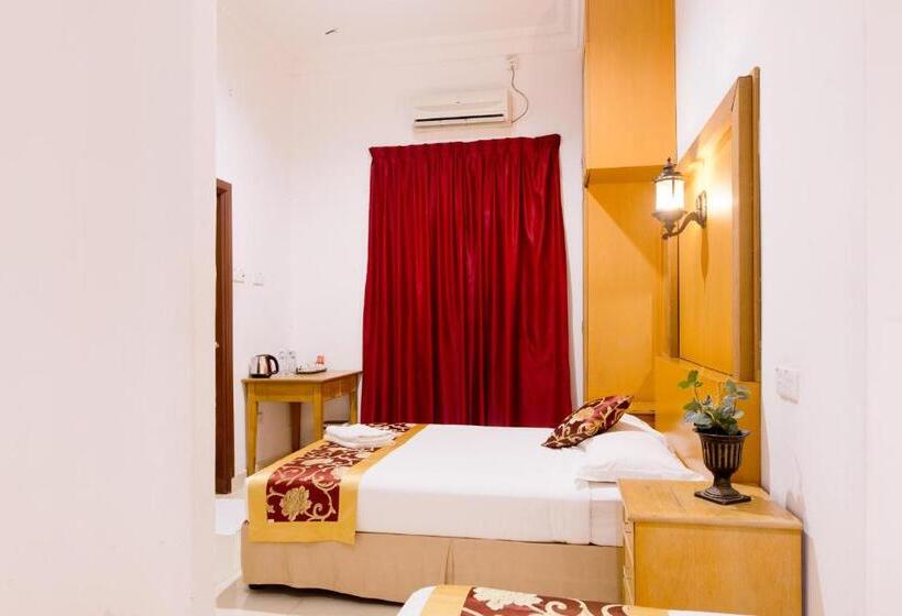 بنسيون Villa Sri Mayang