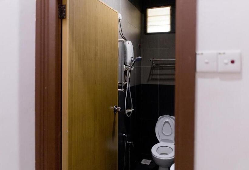 بنسيون Villa Sri Mayang