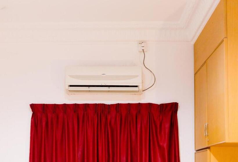 بنسيون Villa Sri Mayang