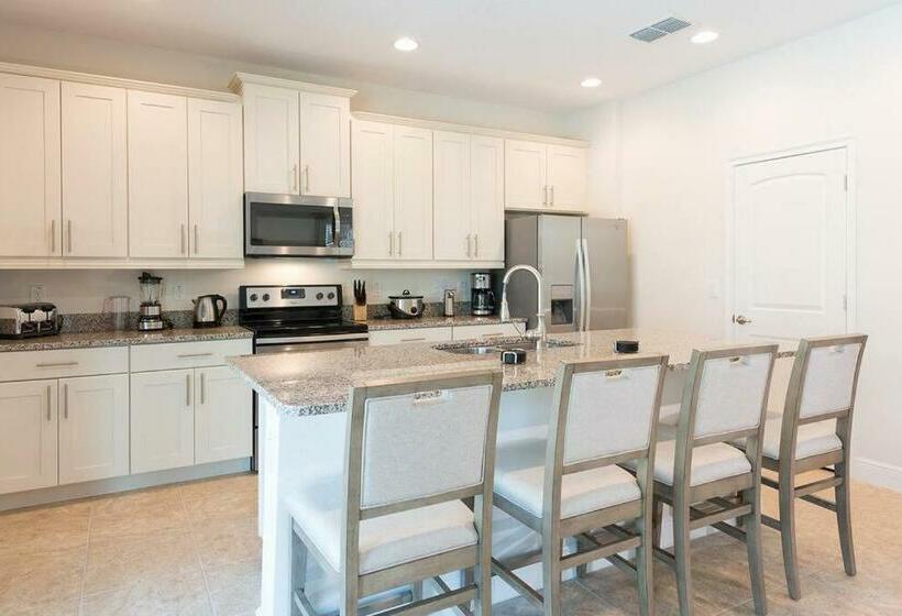 Private Pool And Spa, Reliable Wifi, In Home Game Room