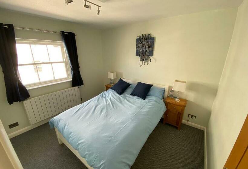 Splashpoint With Free Parking