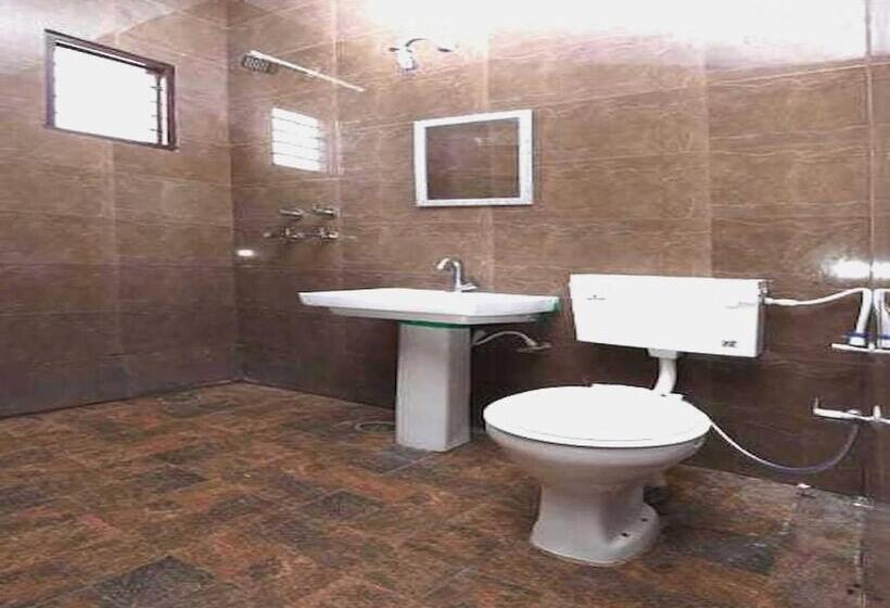 ホテル Golden Crown