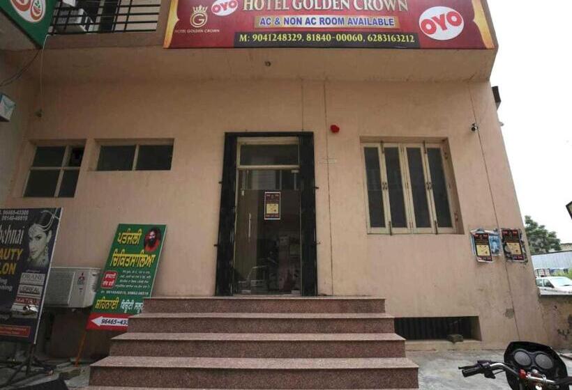 ホテル Golden Crown