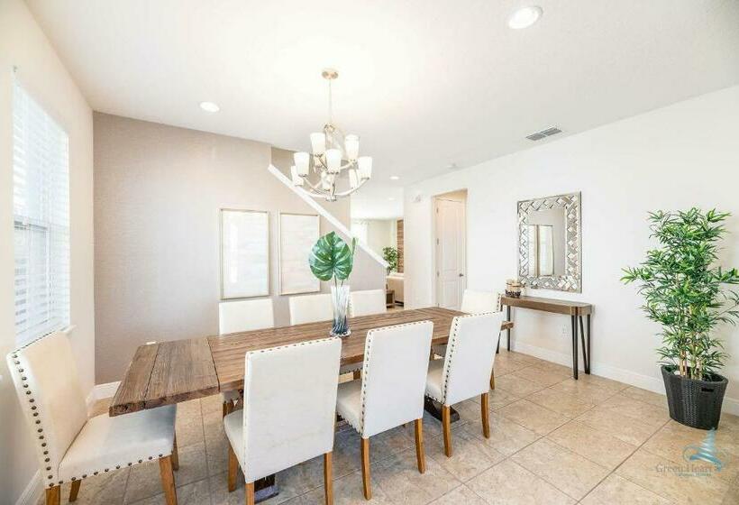 Stylish Private Pool & Spa Home , Disney 9 Mi Away