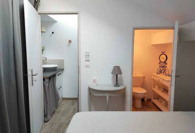 T2 De Standing Près Du Port, Avec Terrasse Et Clim