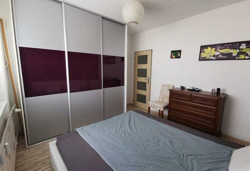 Zvolen Apartment /3 Izbový Byt