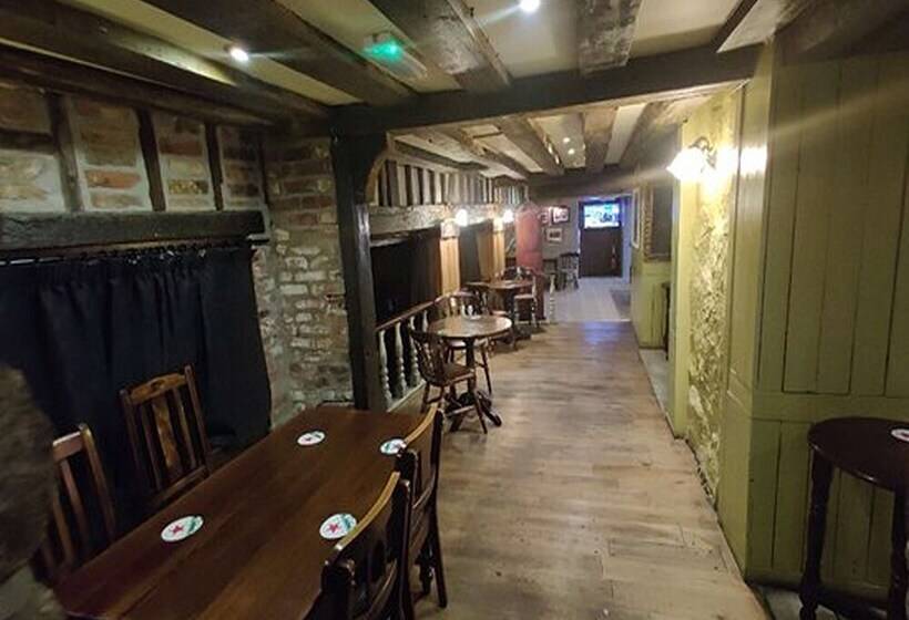 Общежитие The Star Inn