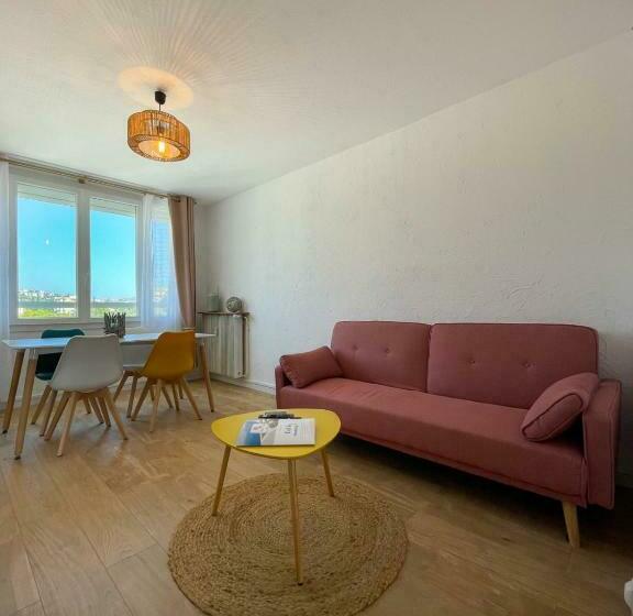 Apartment 5 Guests Near The Beaches   Saint Raphaël