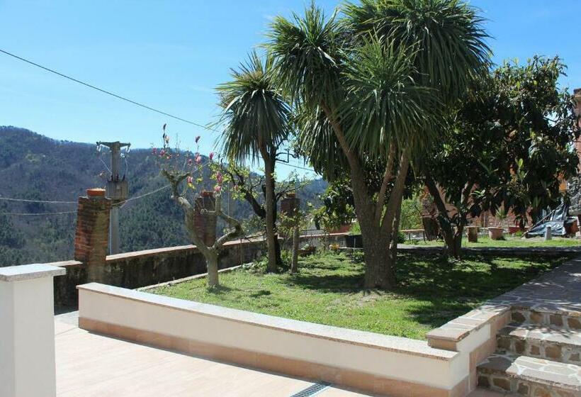 Appartamento In Piccolo Borgo Immerso Nel Verde