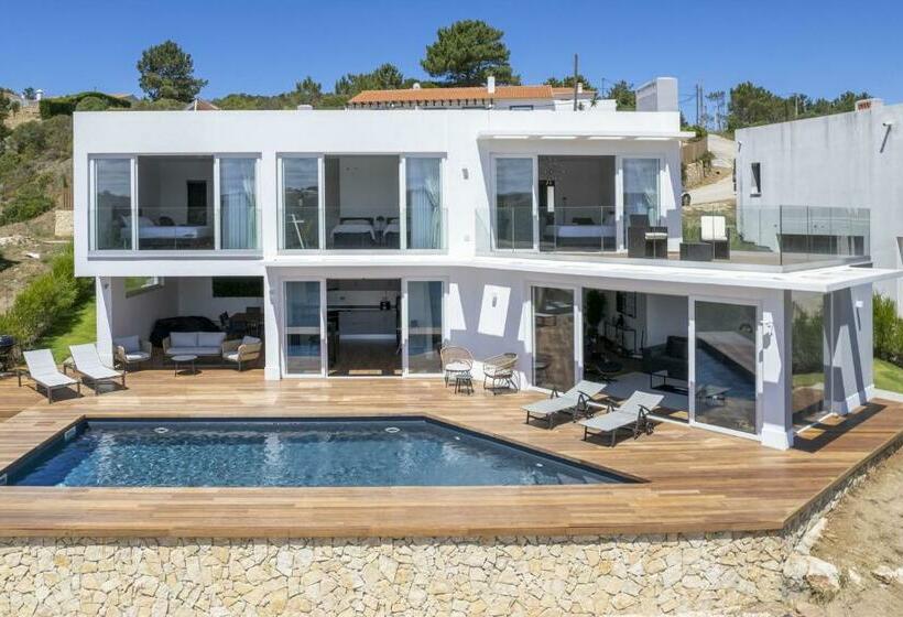 Arrifana Lake House   Premium Views