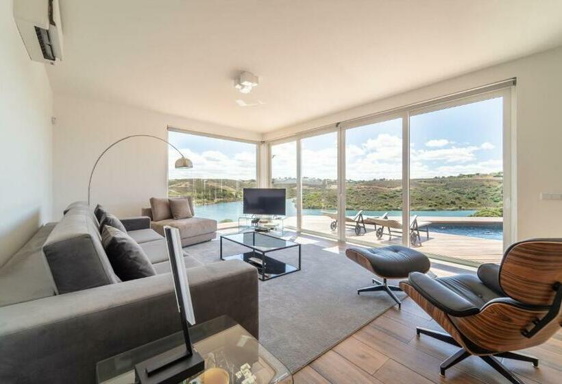 Arrifana Lake House   Premium Views