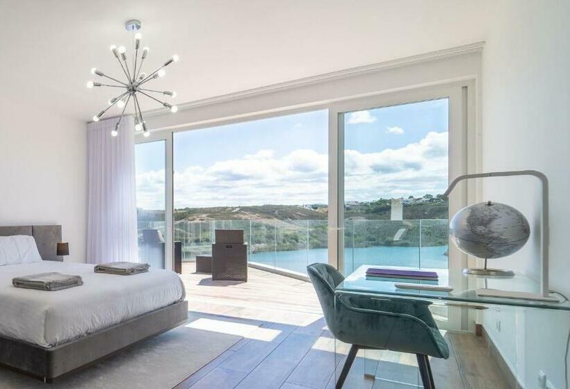 Arrifana Lake House   Premium Views