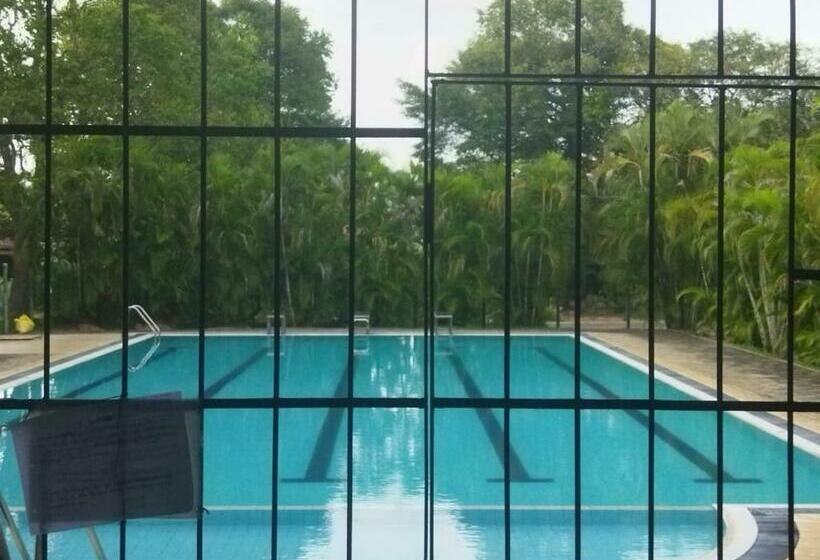 ベッドアンドブレックファースト Aanaya Holidays