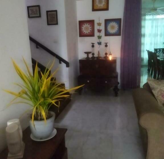 ベッドアンドブレックファースト Aanaya Holidays