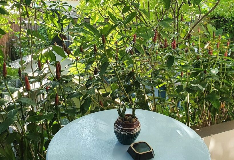 تختخواب و صبحانه Siem Reap Tevi Residence