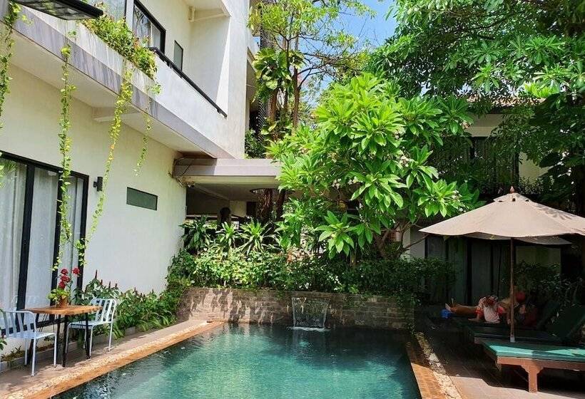 تختخواب و صبحانه Siem Reap Tevi Residence