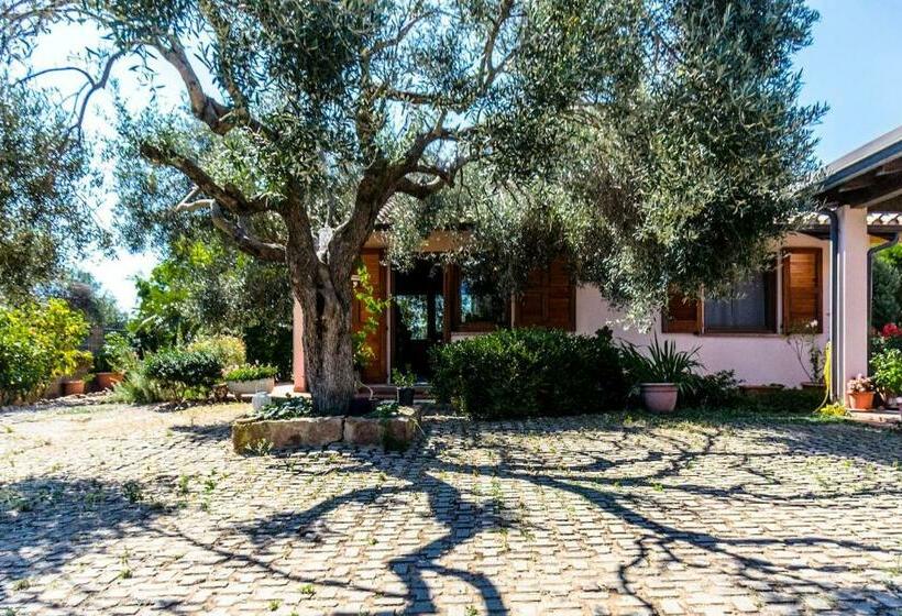 Depandances Iun:q1812