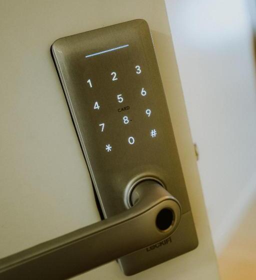 هتل R Holistay Azurenorth Wave Pool Fast Wifi