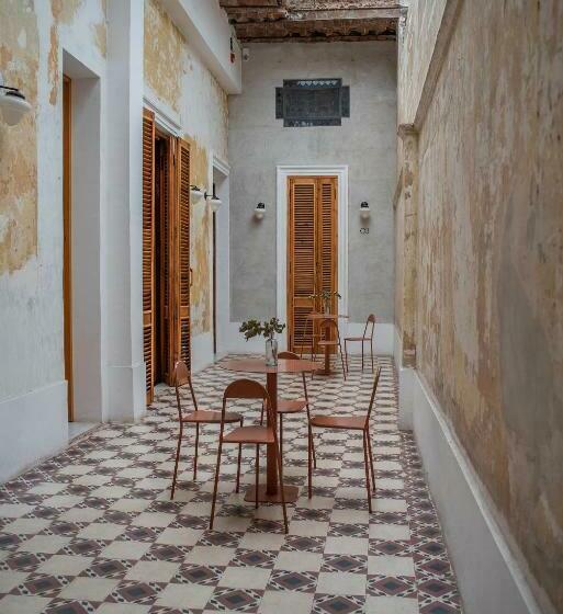 ホテル Casa Allegra Art Suites