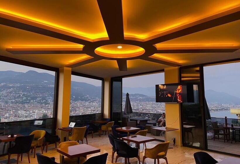 فندق Castle Light Boutique