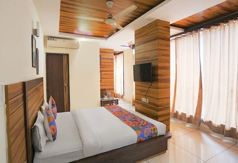 فندق Fabexpress Madhuram Landmark