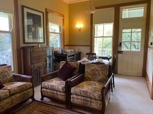 Отель Lottie’s Bed & Breakfast At Fielderberry Farm