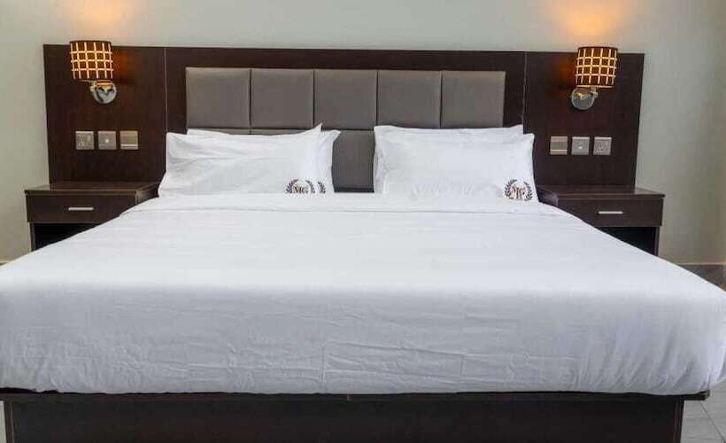 هتل Mbale Courts View