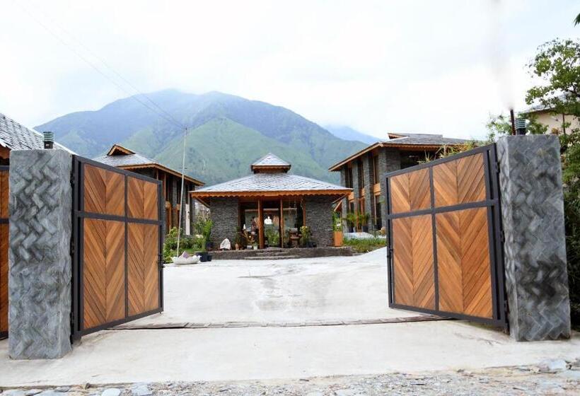 فندق Osho Himalayas Wellness Resort