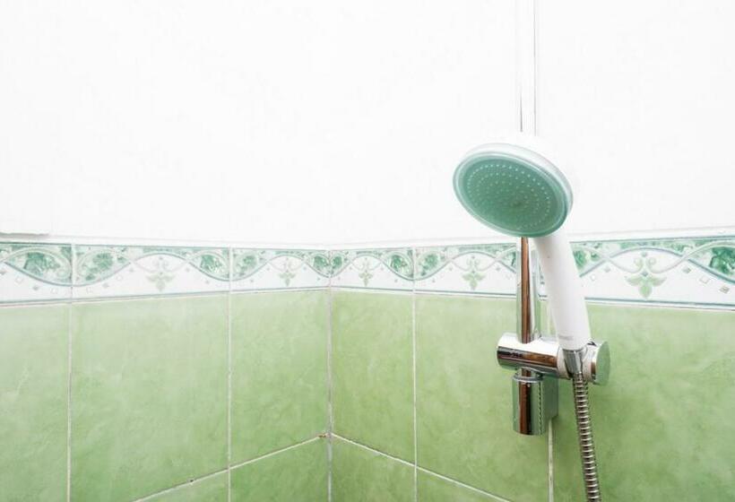 בית מלון כפרי Reddoorz Syariah Near Exit Tol Krapyak Semarang