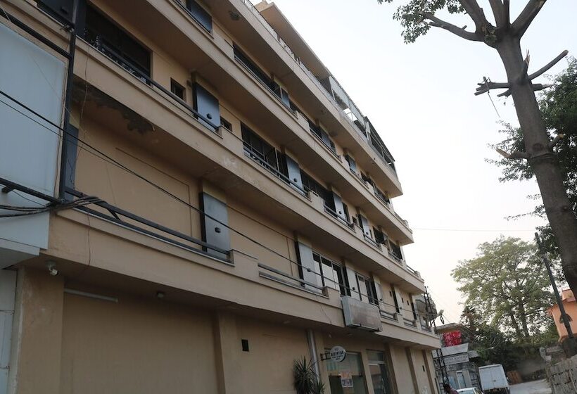 Hotel Rysons Continental