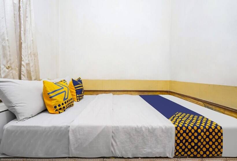 Spot On 91444 Hotel Arimbi