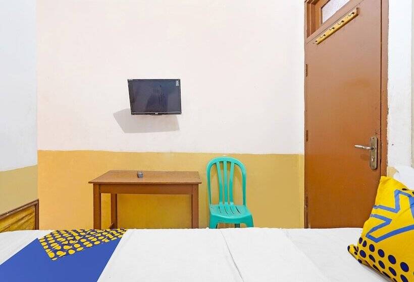 Spot On 91444 Hotel Arimbi