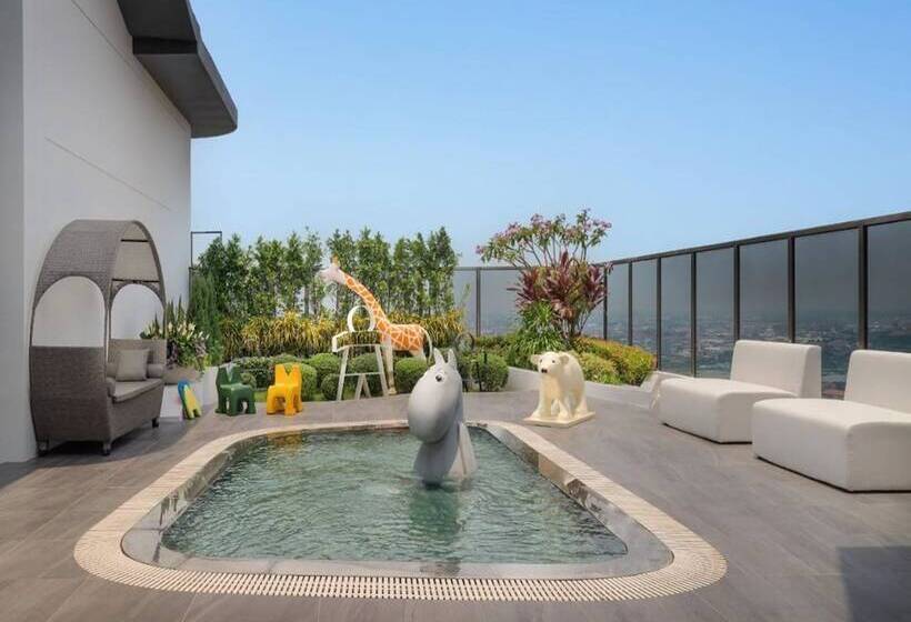 בית מלון כפרי The Peninsula Phnom Penh