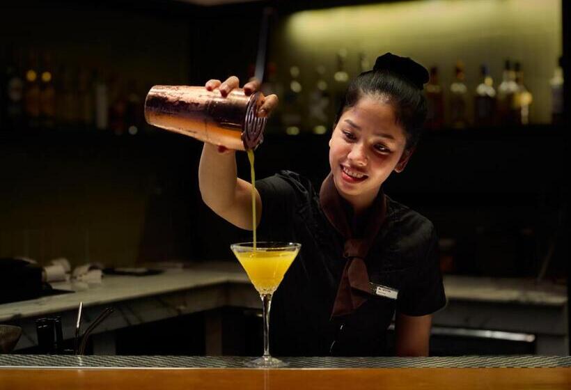 בית מלון כפרי The Peninsula Phnom Penh